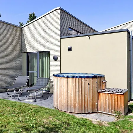 Stunning In Lembruchduemmer With Sauna